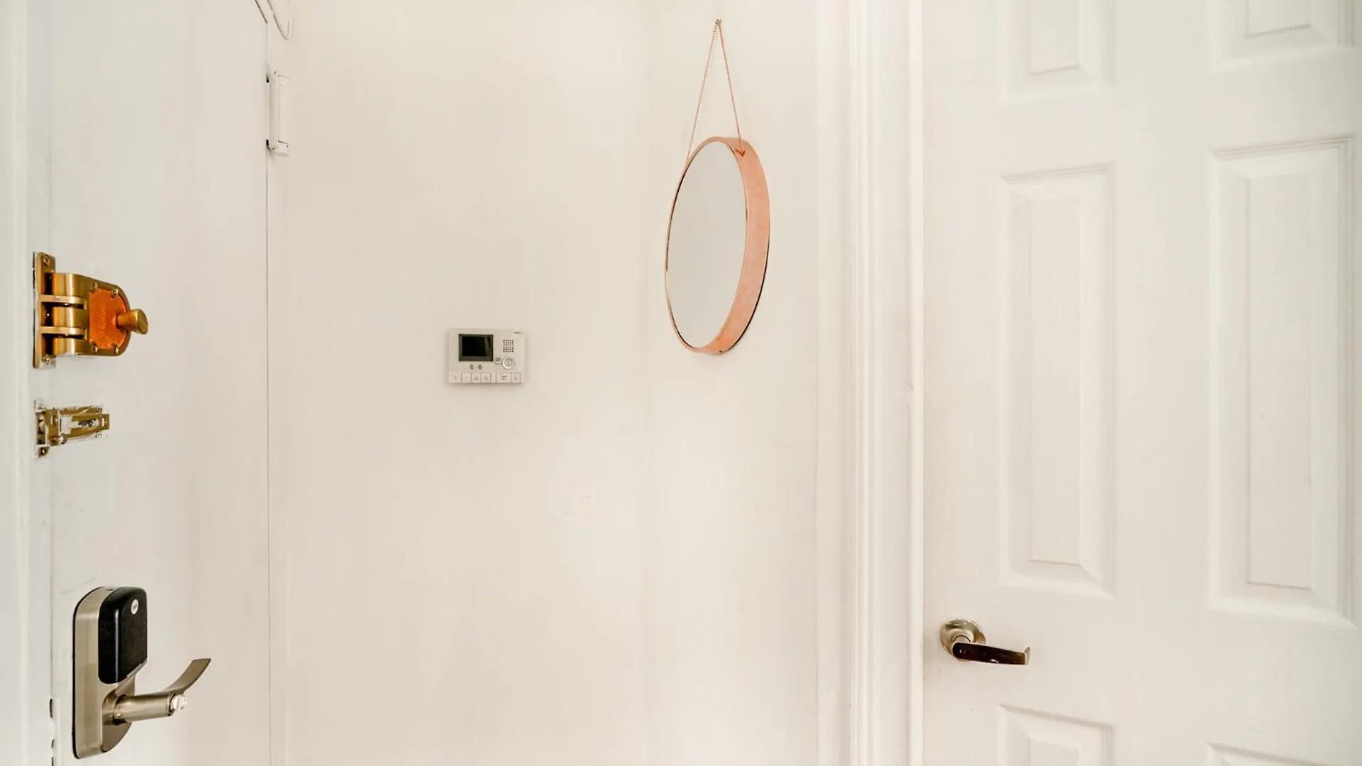 Apartment 69-4D Trendy Lower East Side 1Br Brand New New York