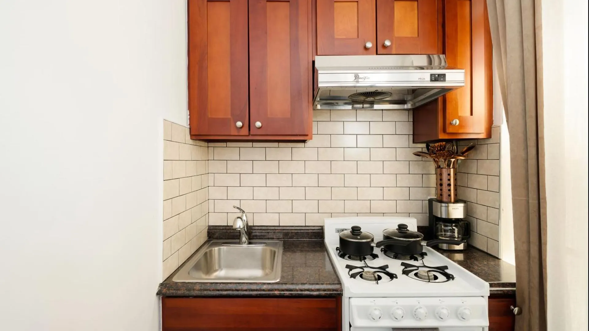 Appartement 69-4D Trendy Lower East Side 1Br Brand New New York