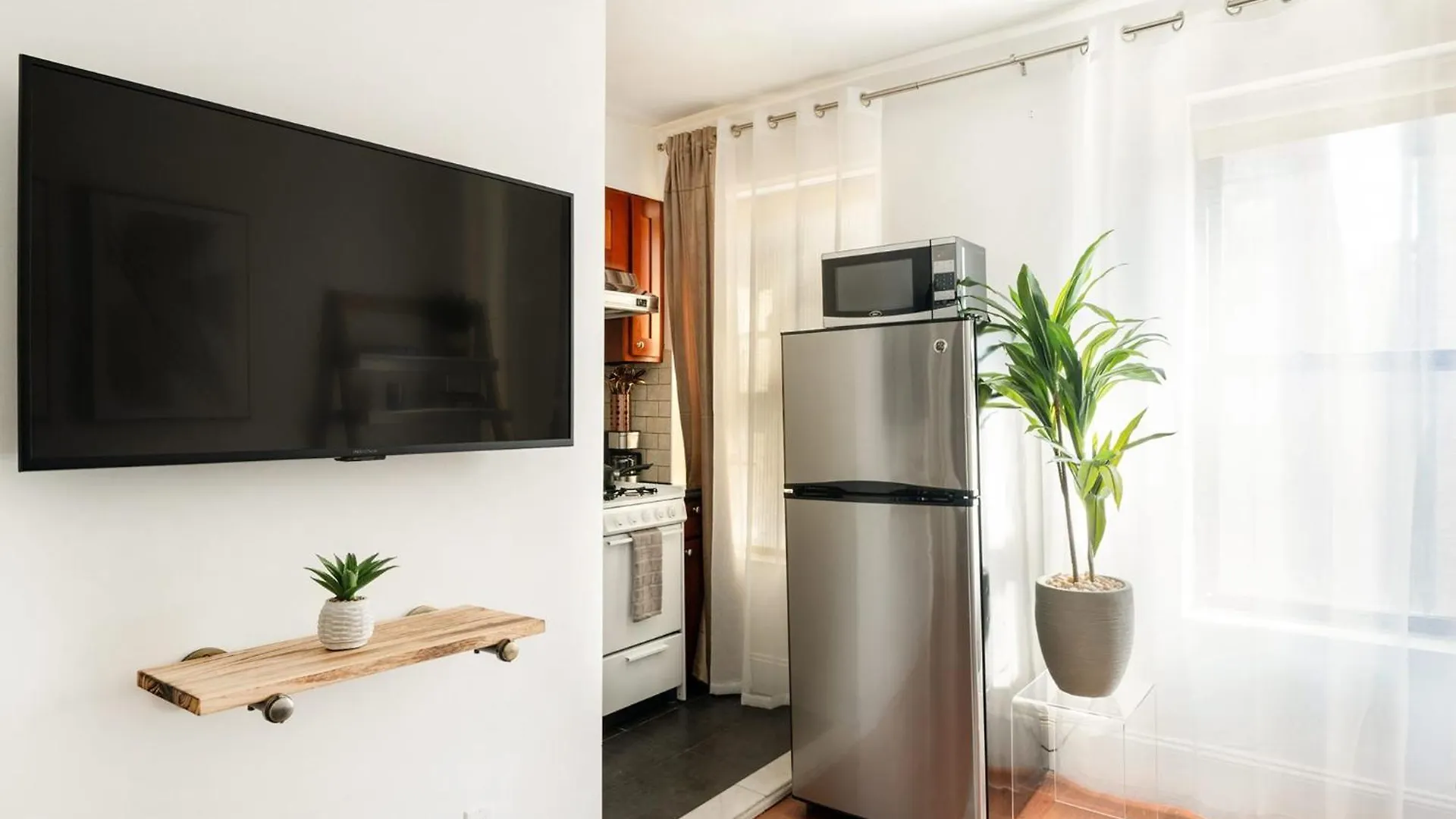 69-4D Trendy Lower East Side 1Br Brand New New York Apartment