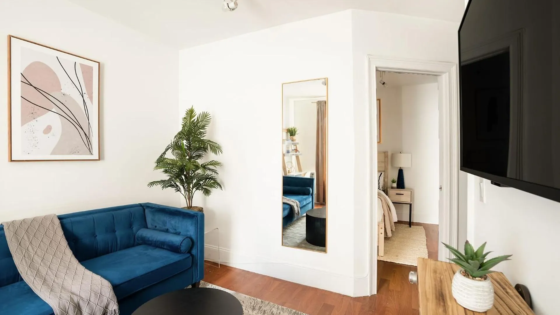 69-4D Trendy Lower East Side 1Br Brand New New York